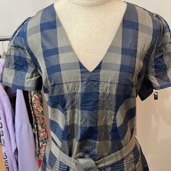 NWT Club Monaco Plaid Seamed V-Neck Dress size 6 - Picture 4 of 13